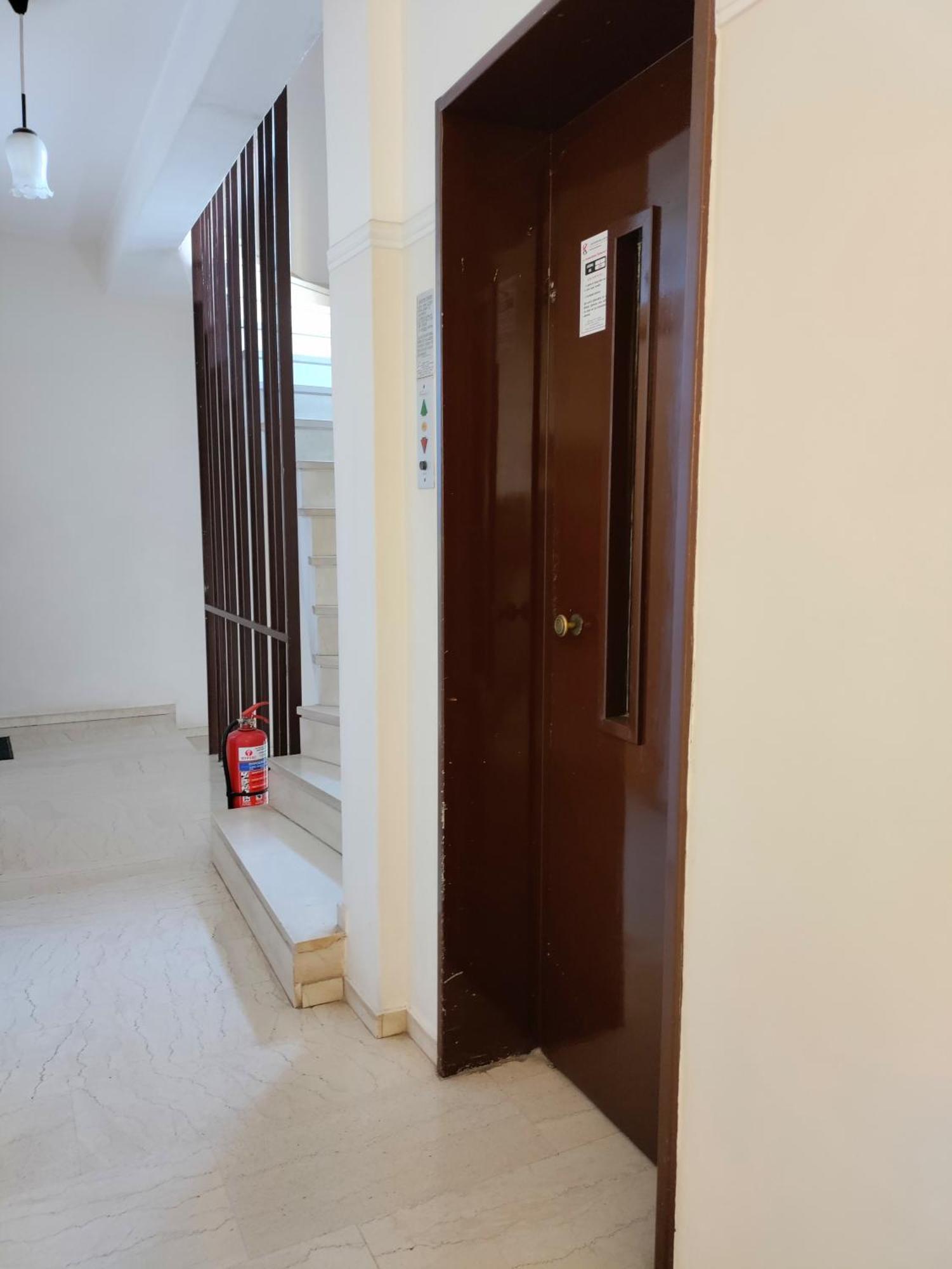 נאפפליו Old Town Apartment Next To Seafront Promenade מראה חיצוני תמונה